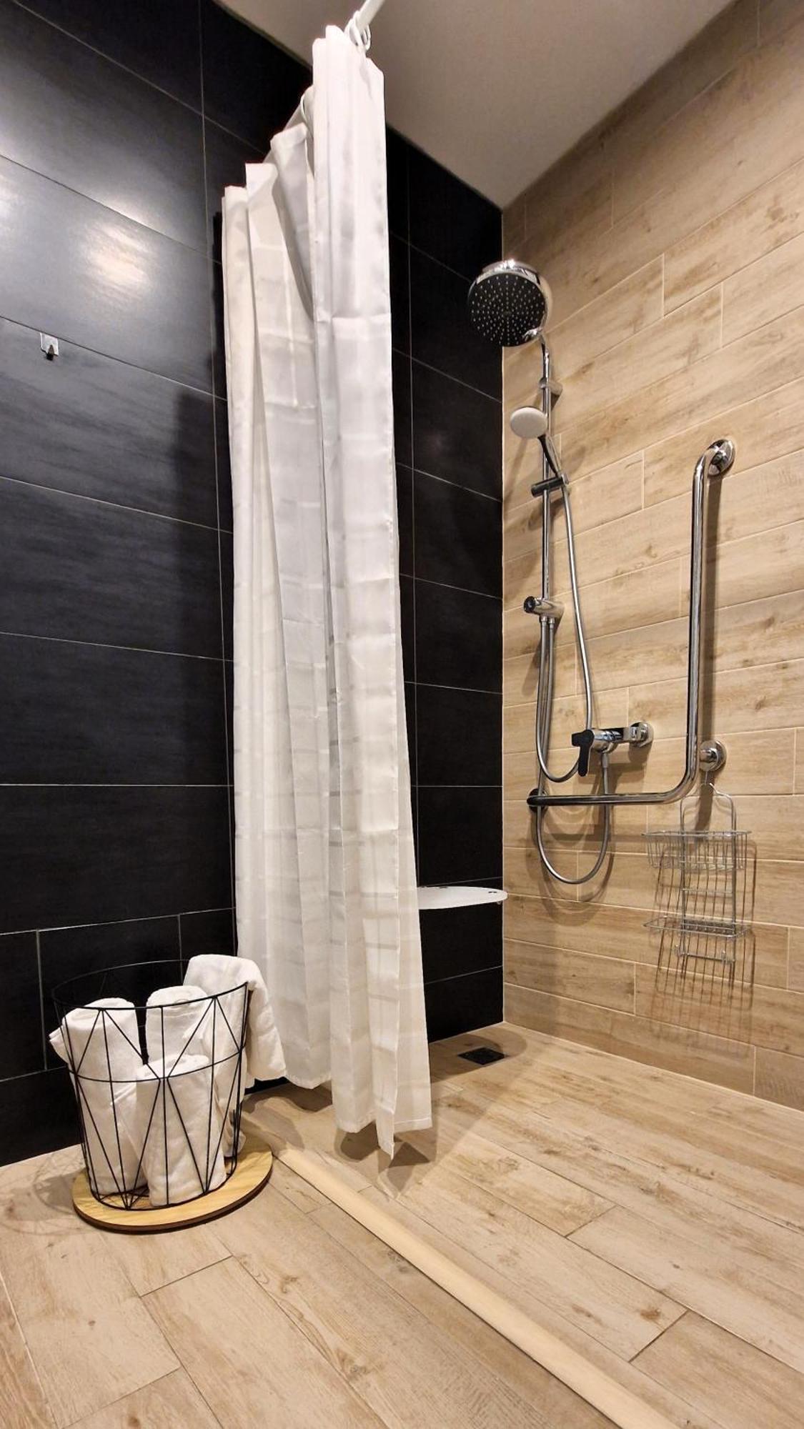 Apartmany Vcelin Brniste Luaran gambar